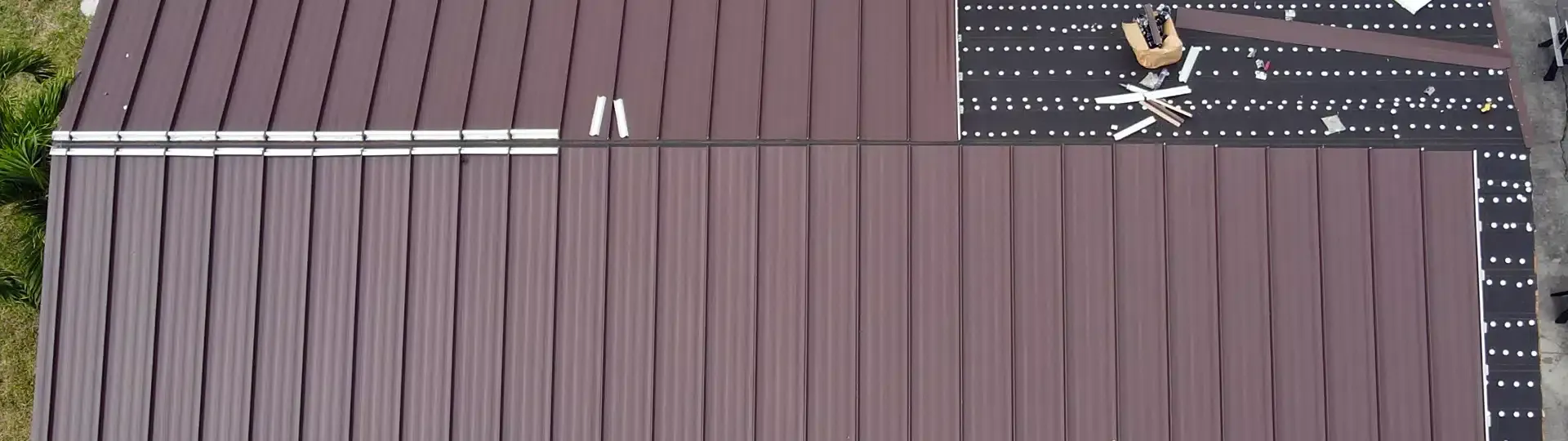 imgi_32_what-is-standing-seam.jpg.webp