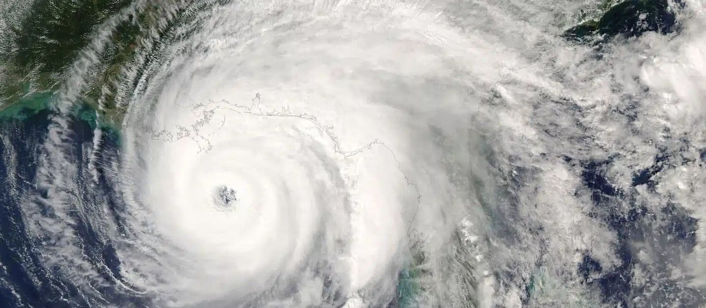 hurricane-satellite